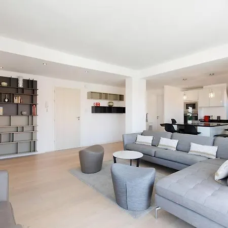 Modern 2 Bedrooms In The Centre Apartment Cannes