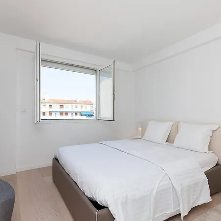 Modern 2 Bedrooms In The Centre * Cannes